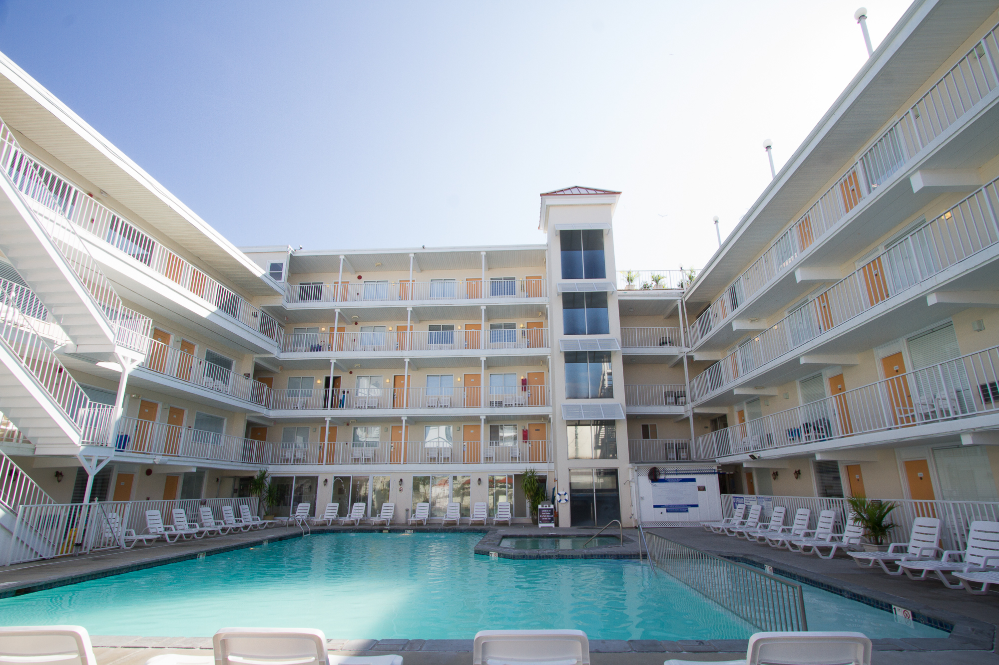 Aqua Beach Hotel