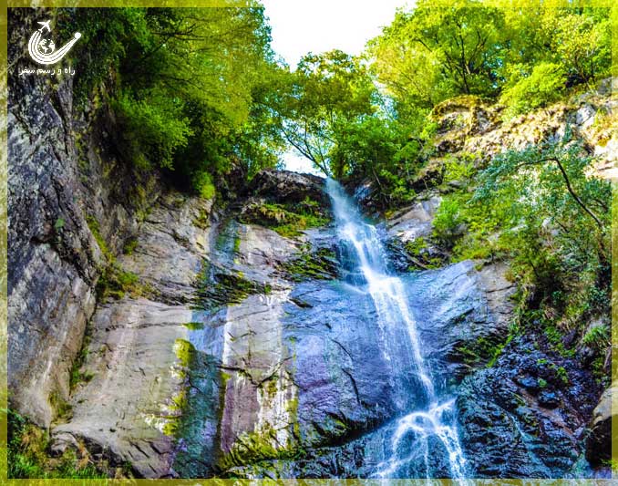 آبشار-ماخونتستی-باتومی-گرجستان